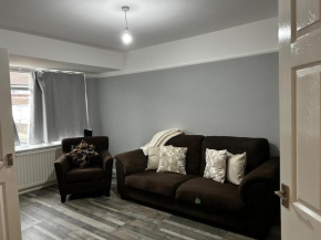 Family home near Cribbs Causeway and The Wave, just 2 minutes from Airbus and Rolls Royce